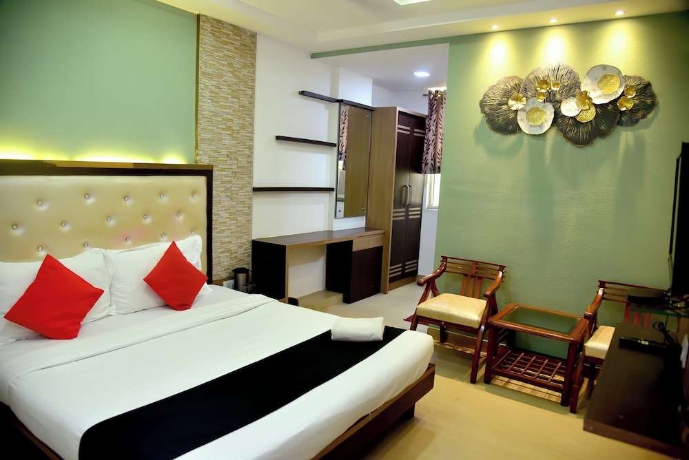 Executive Room - Photo 8