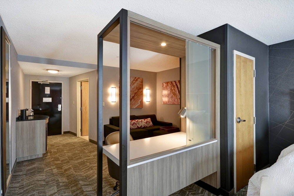 Suite, Multiple Beds - Photo 3