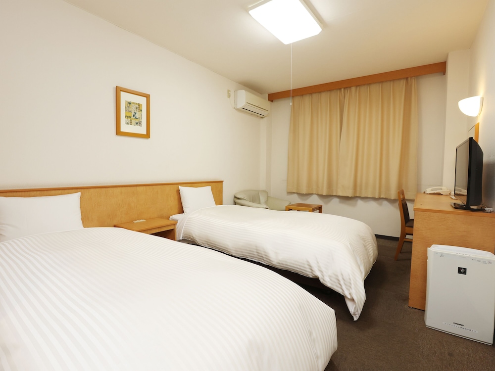 Standard Twin Room, Non Smoking - Photo 1