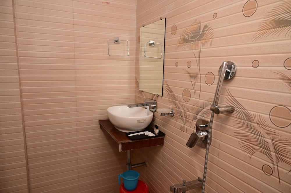 Deluxe Single Room photo 3