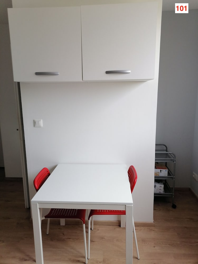 Classic Studio, Ensuite - Photo 13