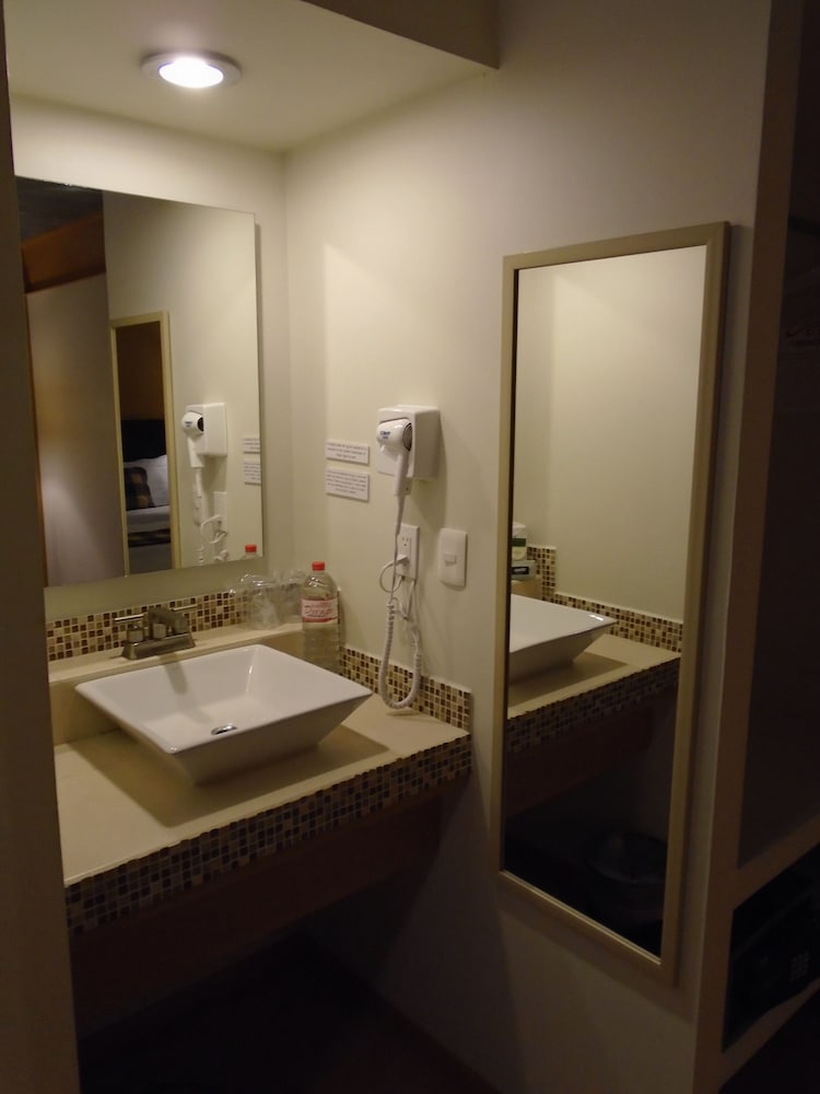 Standard Room photo 3