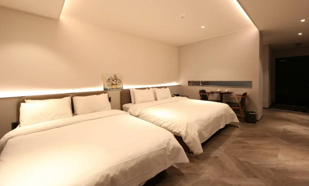 Deluxe Twin Room - Photo 5