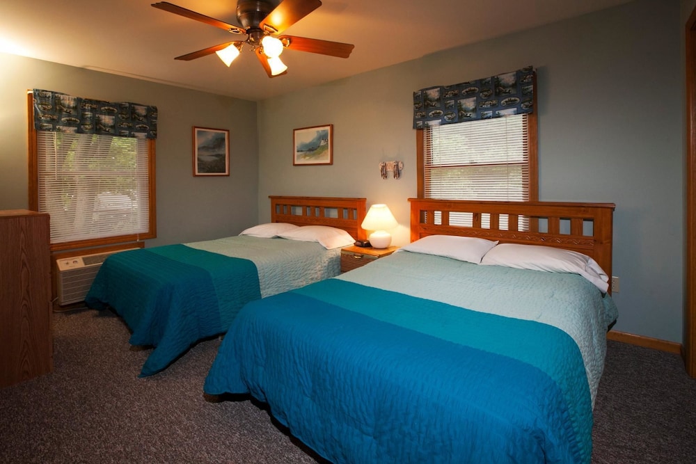Cottage, 2 Bedrooms, 2 Bathrooms (#18) photo 1