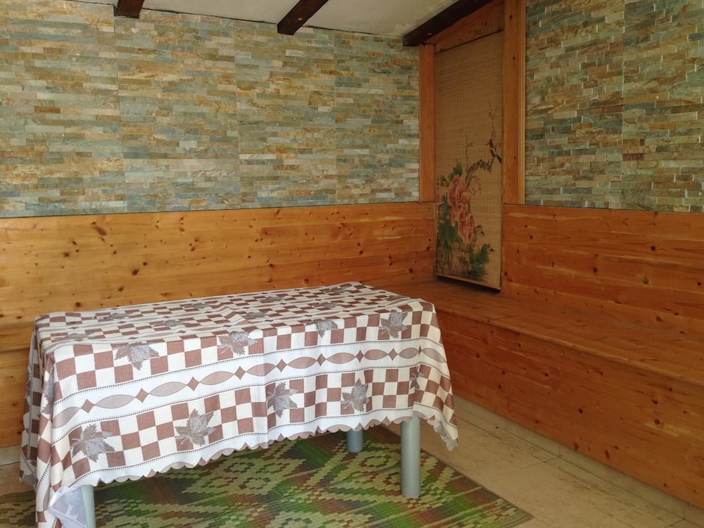 Economy Apartment, Multiple Beds photo 3
