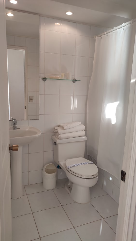 Basic Apartment photo 2