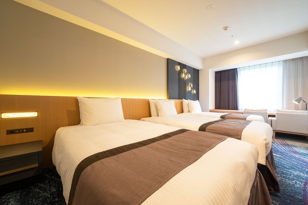 Simple Twin Room - Photo 2