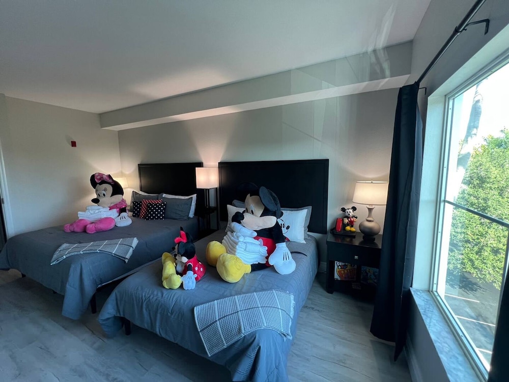Mickey Mini Epic Shuttle King bd, Zdjęcie 38