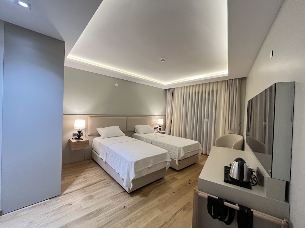 Standard Twin Room photo 3