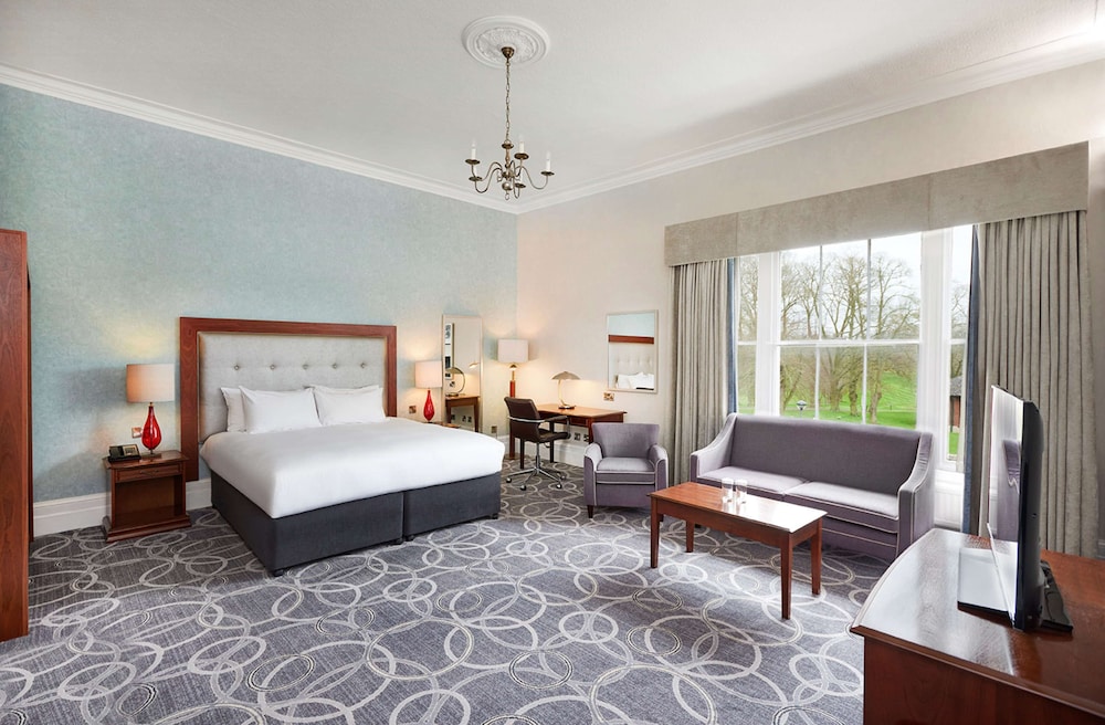 Manor House Deluxe Room with Air Con - Photo 6