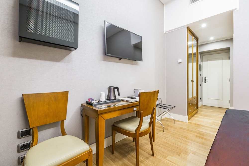 Classic Double Room - Photo 4