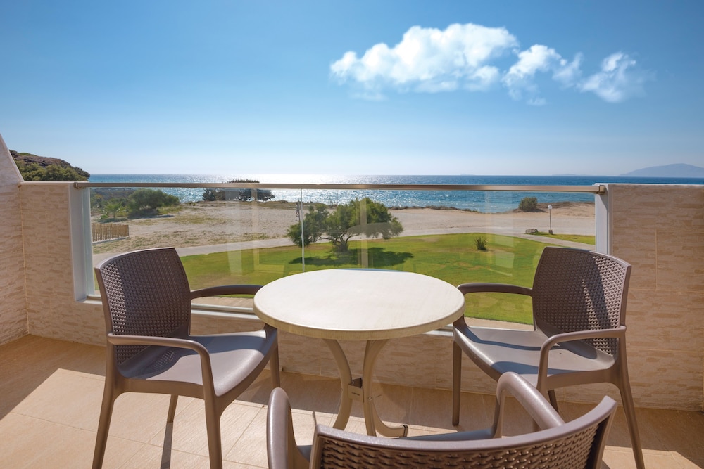 Deluxe Double Room, Sea View photo 3