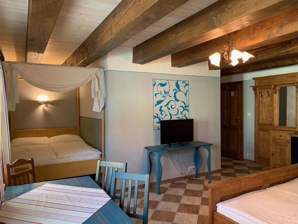 Traditional Room photo 1