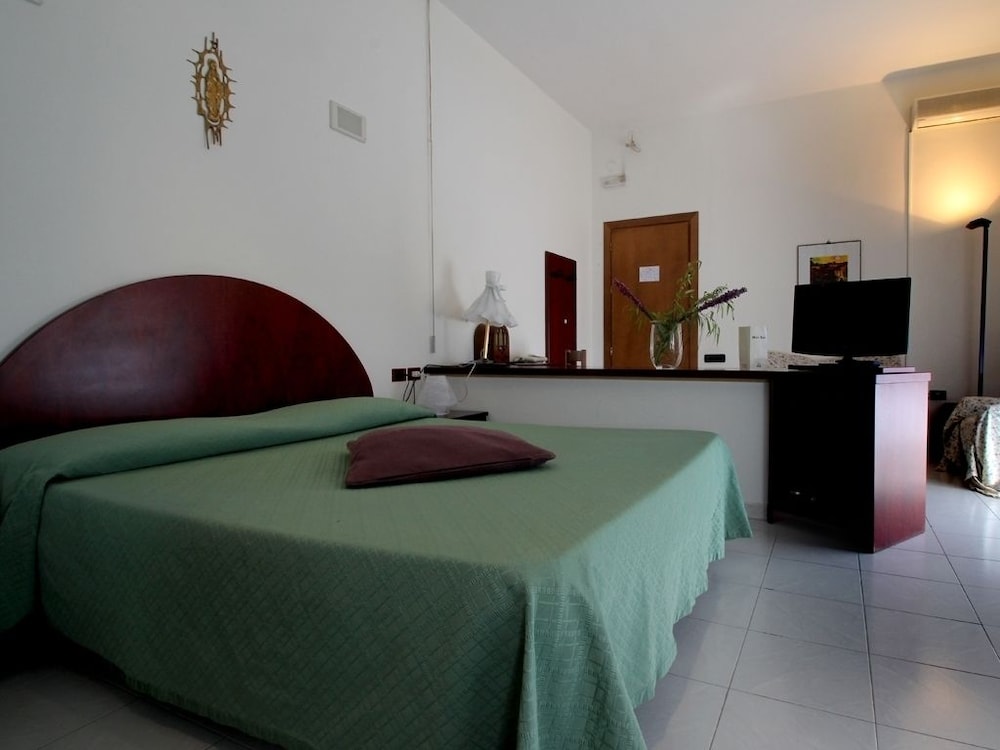 Triple Room photo 3