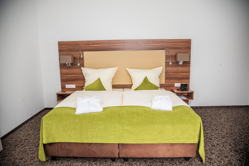 Standard Double or Twin Room photo 1