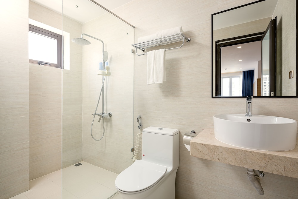 Standard Double Room Single Use - Photo 3