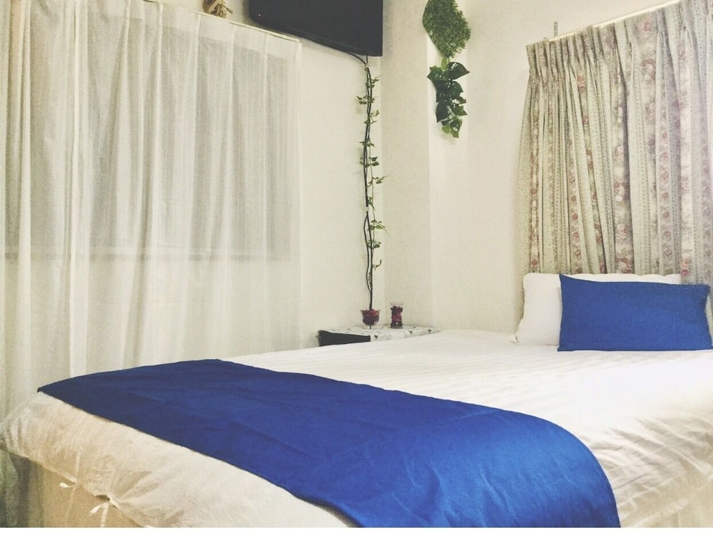Room (202) photo 2