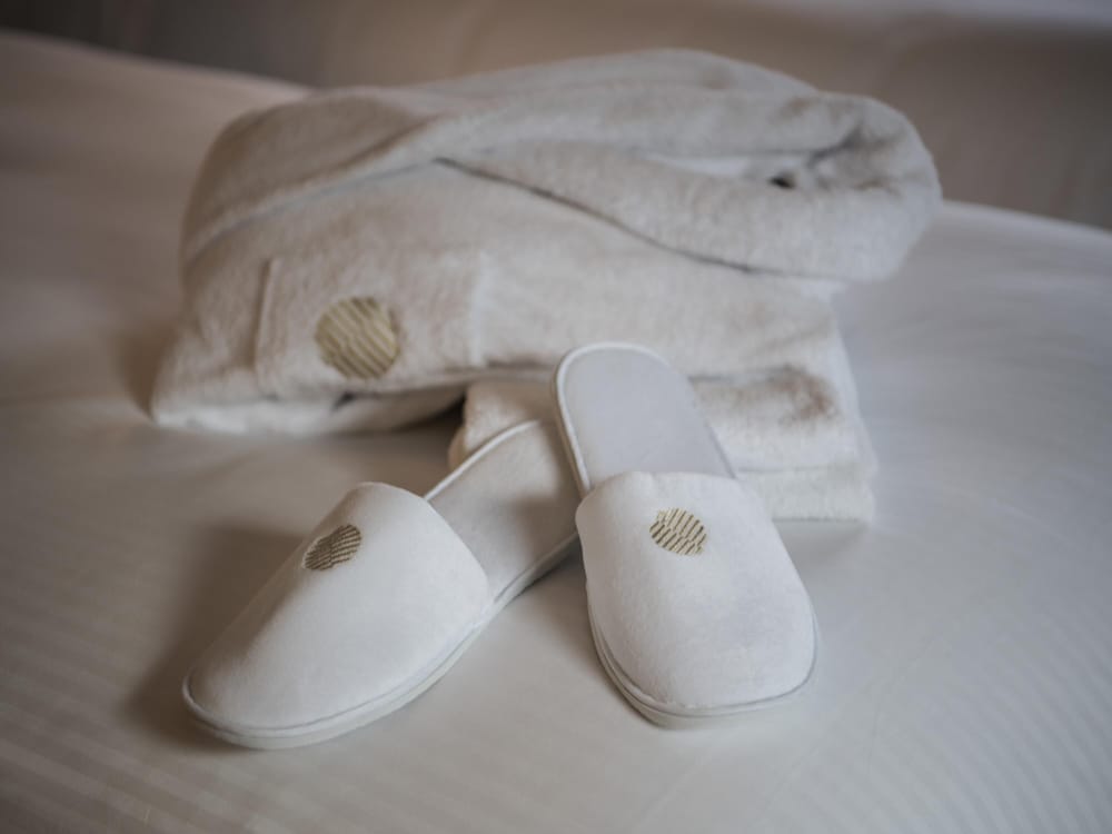 Exclusive Suite, Multiple Beds thumbnail 5