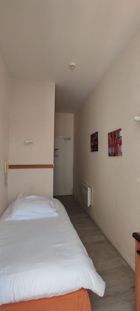 Single Room photo 2