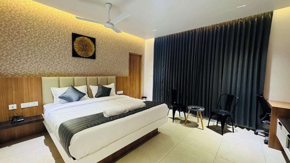 Executive Room photo 1