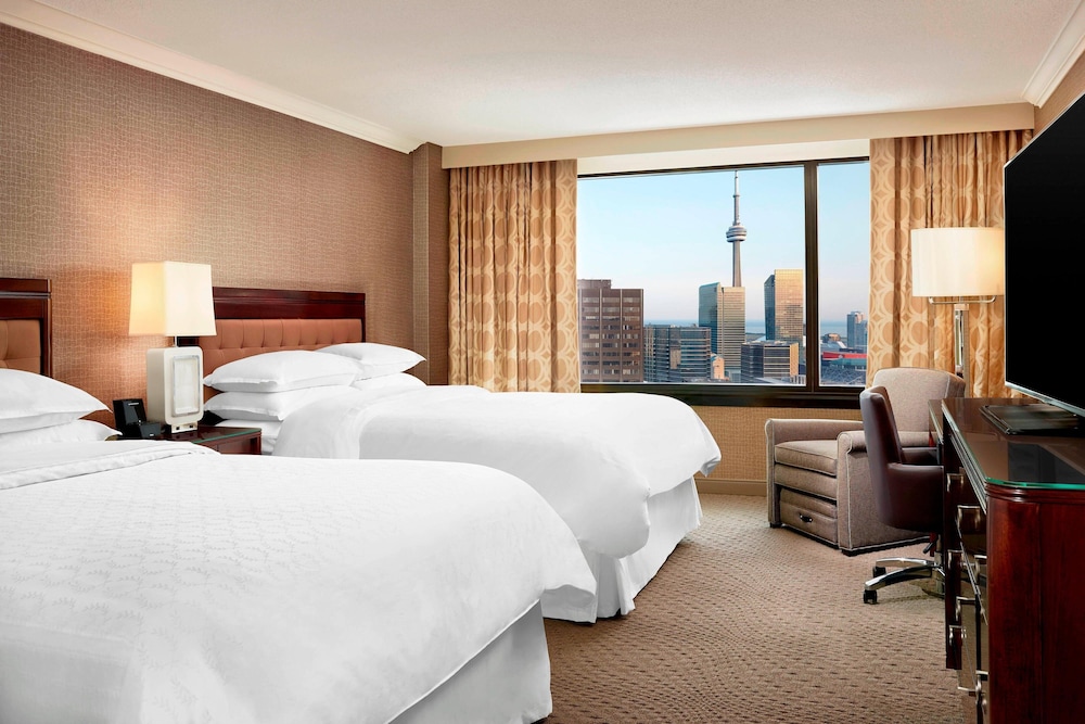 Club Room, 2 Queen Beds - Photo 1
