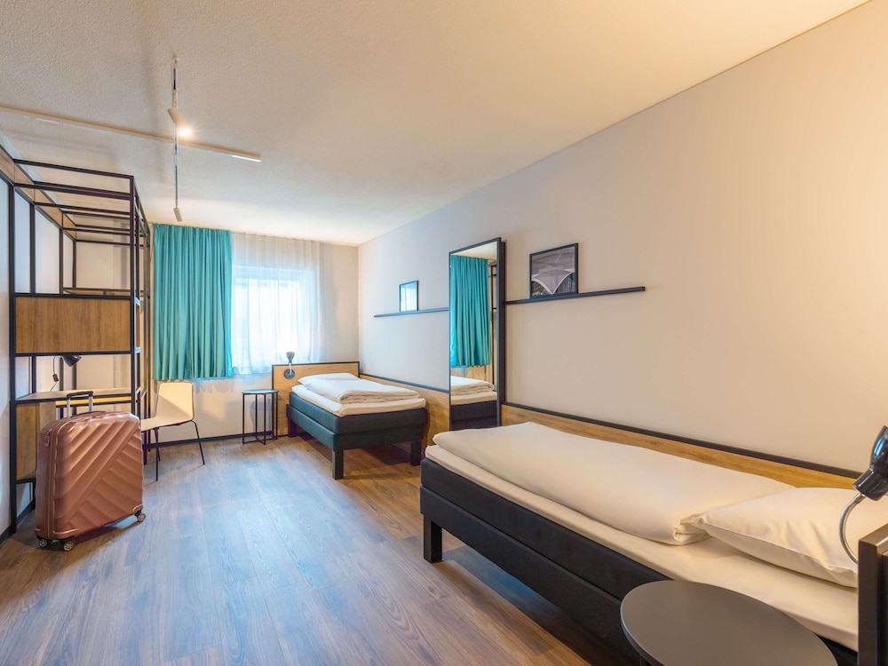 Standard Twin Room, 2 Twin Beds photo 2