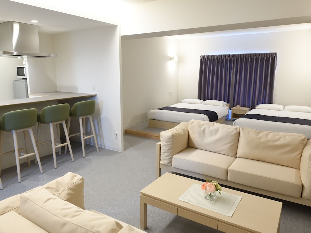 Luxury Family Room, Non Smoking - Photo 1