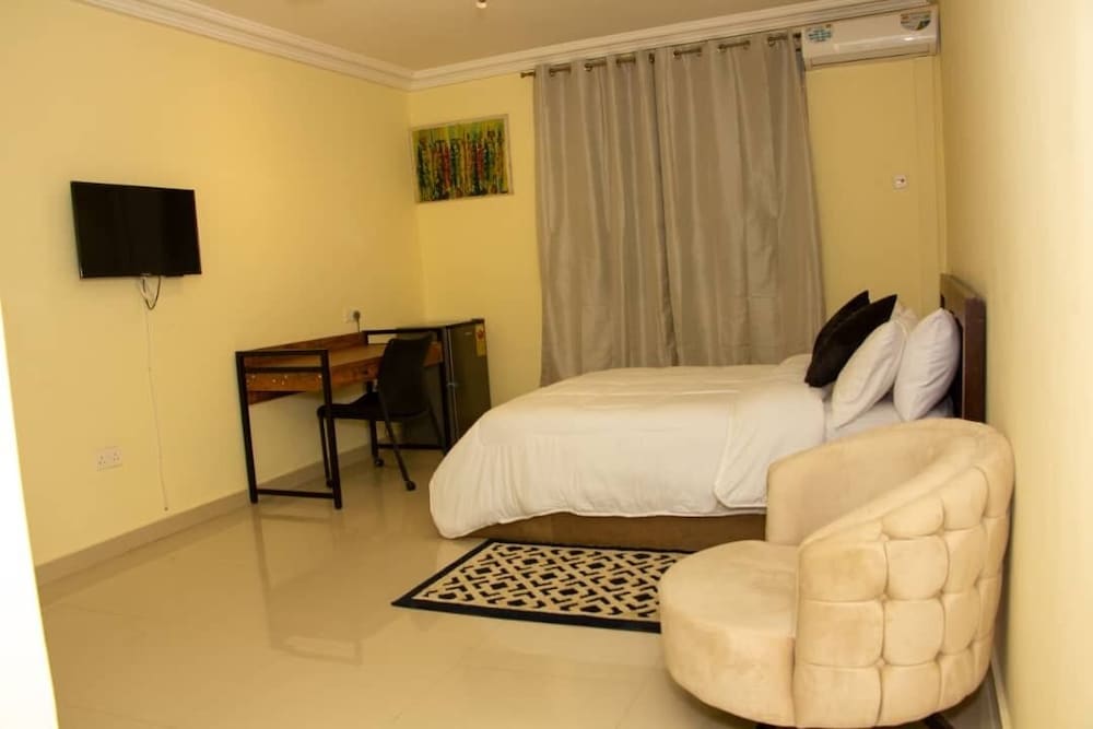 Deluxe Single Room, Pool View photo 1