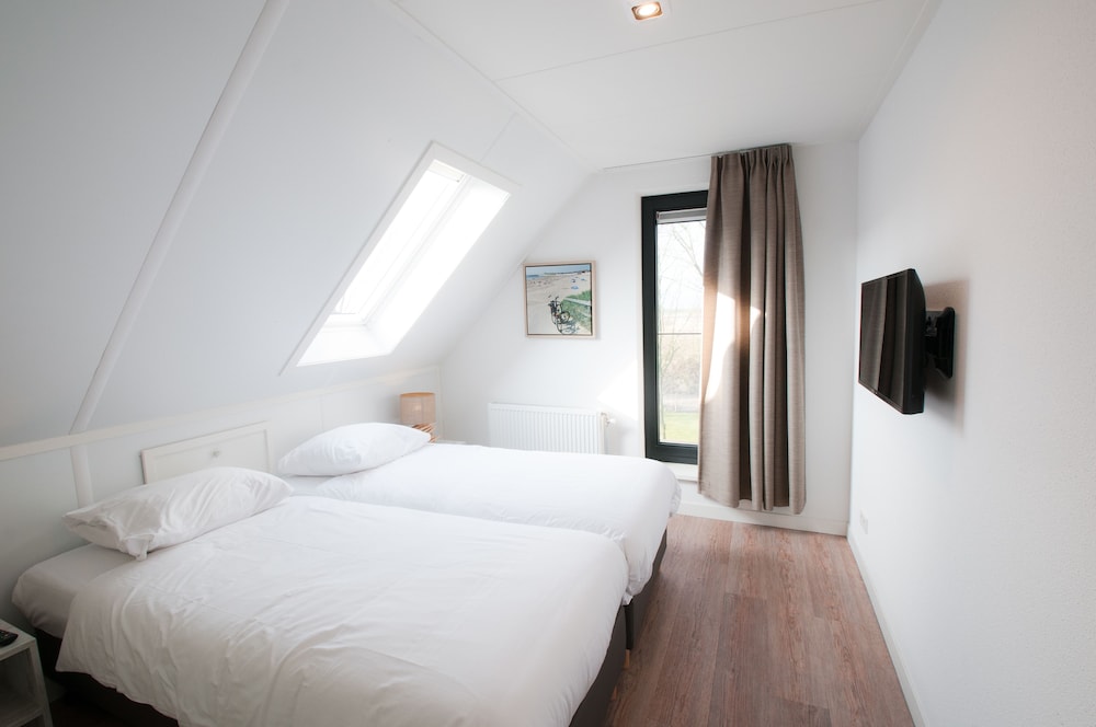 Villa Oesterdam | 12 personen photo 2