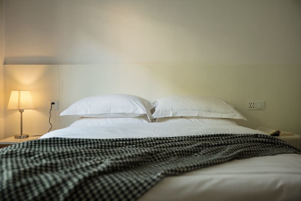 Deluxe Double Room, Bathtub photo 1
