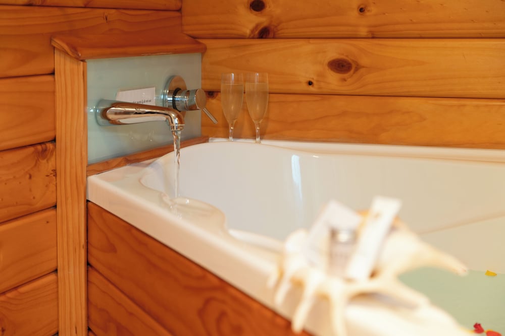 King Spa Chalet B&B