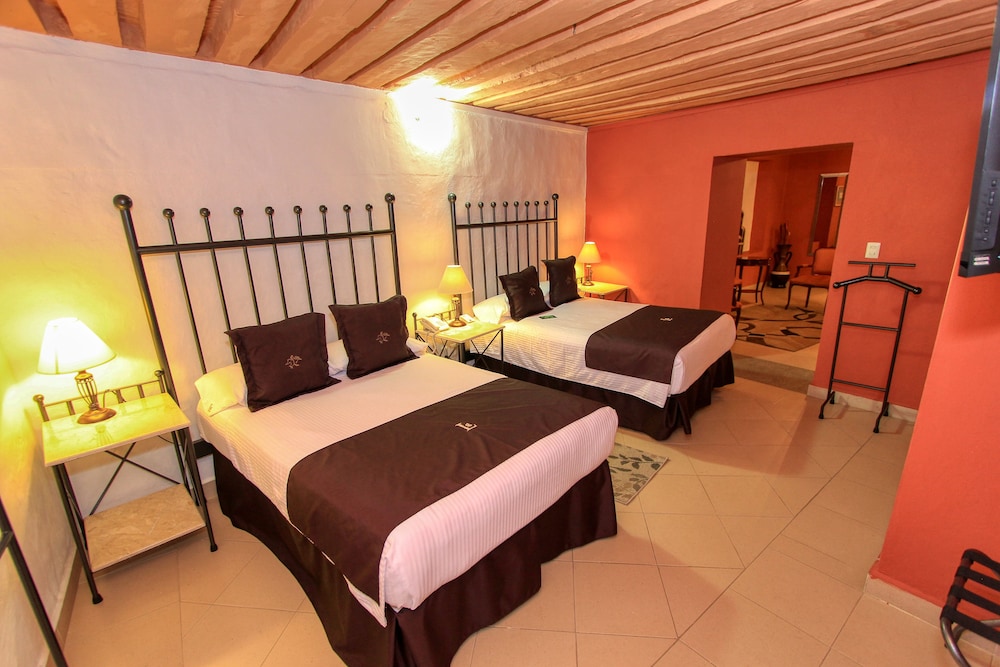 Family Suite, 2 Double Beds, Refrigerator & Microwave, City View