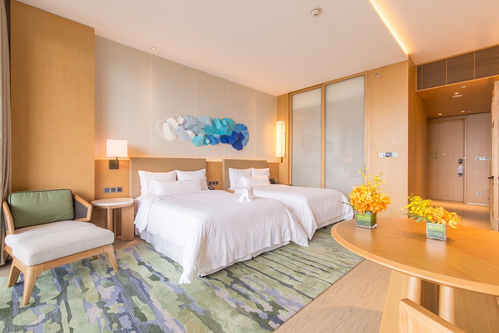 Room, 2 Double Beds, Pool Access photo 2