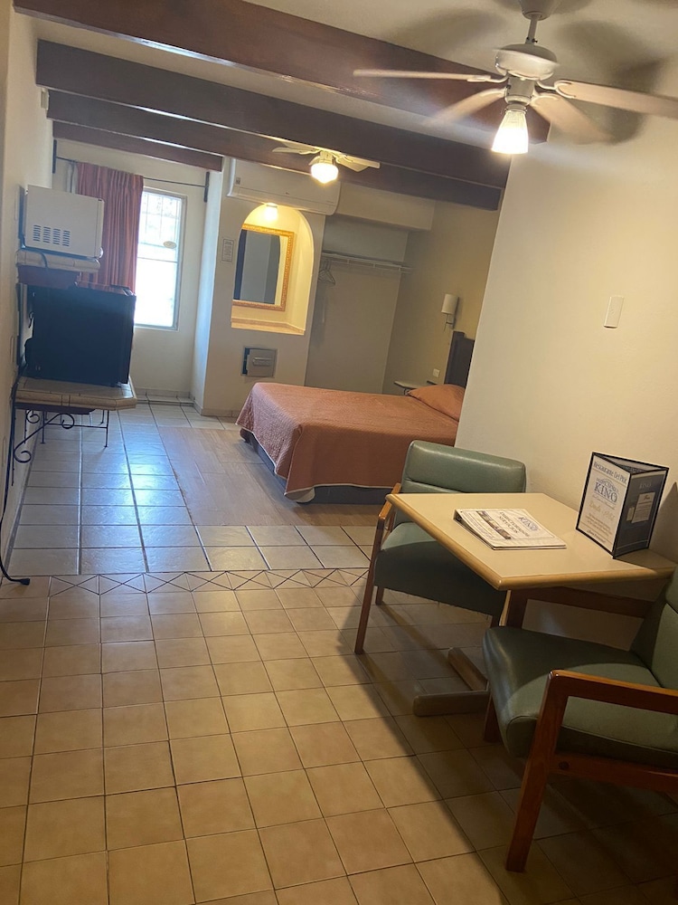 Basic Room - Photo 10