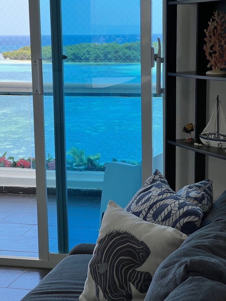 Luxury Penthouse, Beach View photo 1