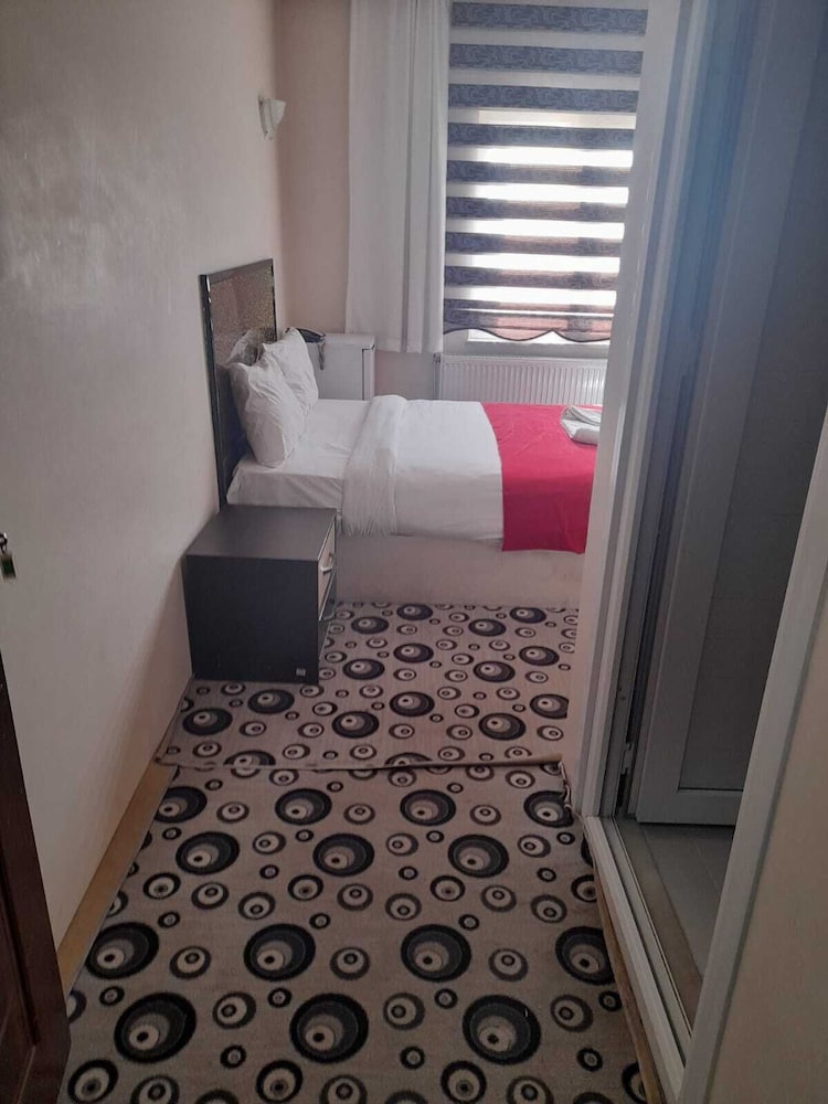 Basic Double Room, Smoking photo 1