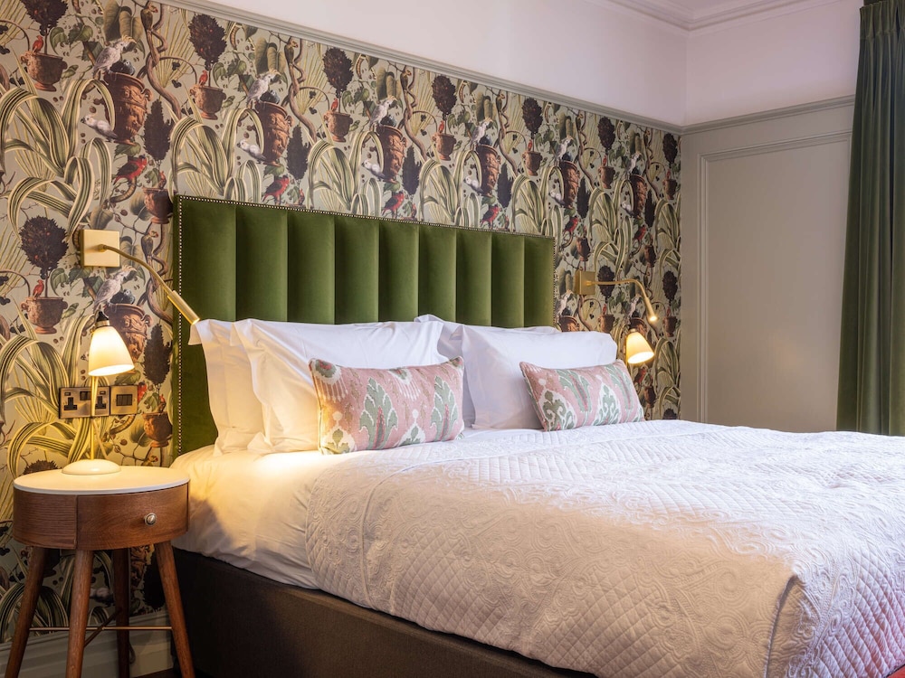 Deluxe Double Room photo 3