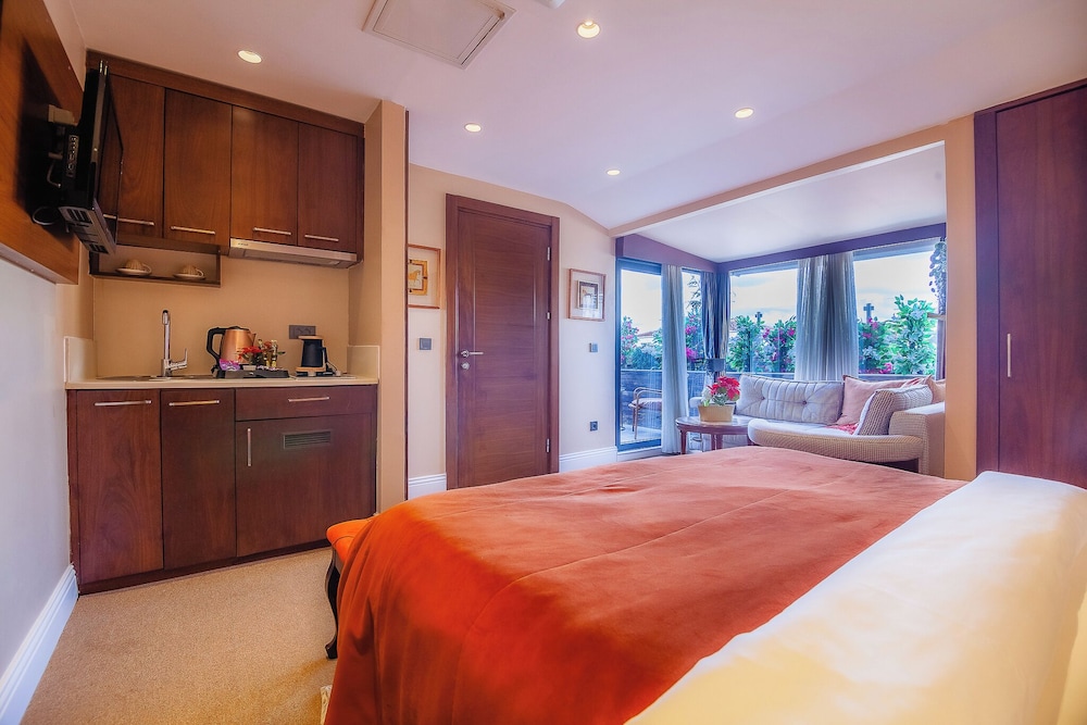 Romantic Suite photo 3
