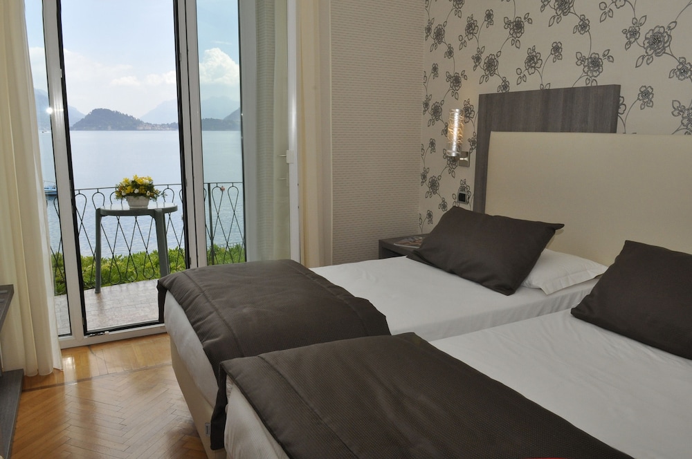 Panoramic Double or Twin Room, Lake View