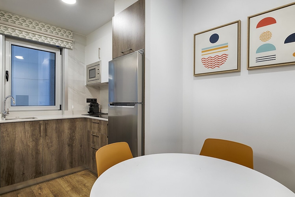 Economy Room, 1 Bedroom, Kitchen, Courtyard View photo 2