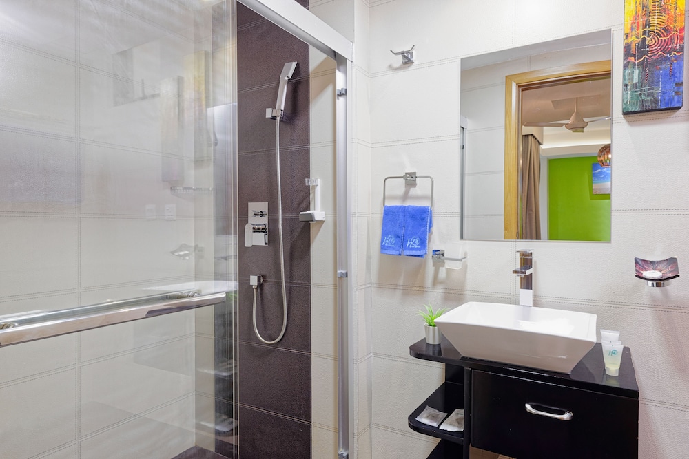 Deluxe Sea view with complimentary Transfer photo 2