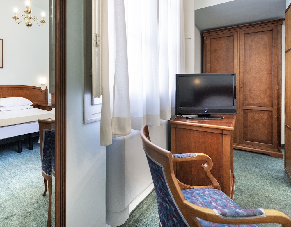 Comfort Double or Twin Room photo 2