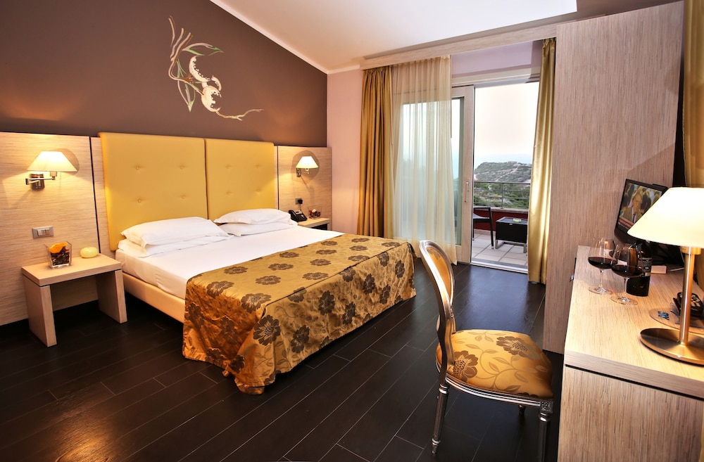 Classic Double or Twin Room - Photo 2