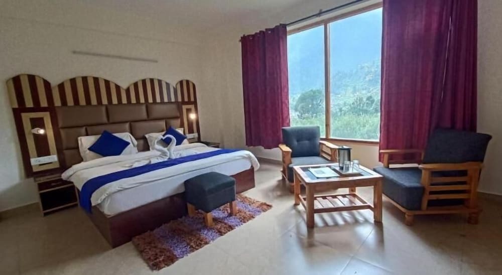 Deluxe Room, 1 Double Bed, Hill View