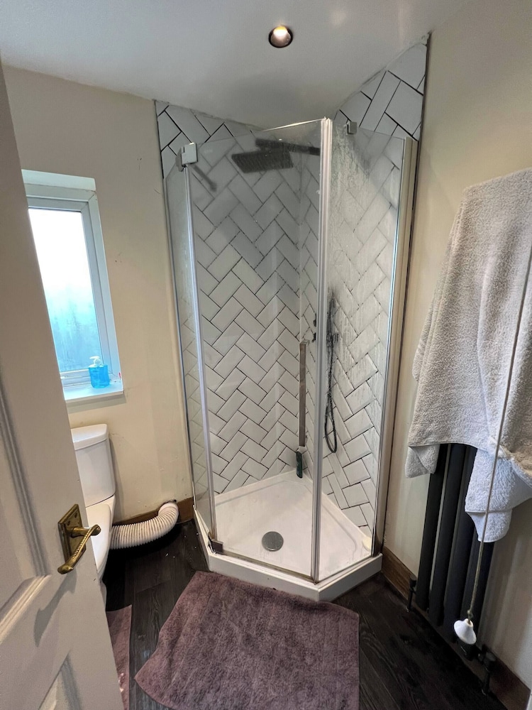 Cozy 2 Bedroom Home in Hucknall, Perfect for a Relaxing Getaway, Foto 6