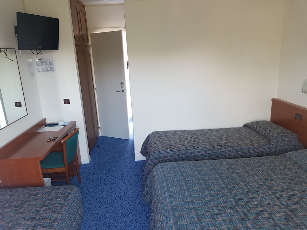 Quadruple Room photo 2