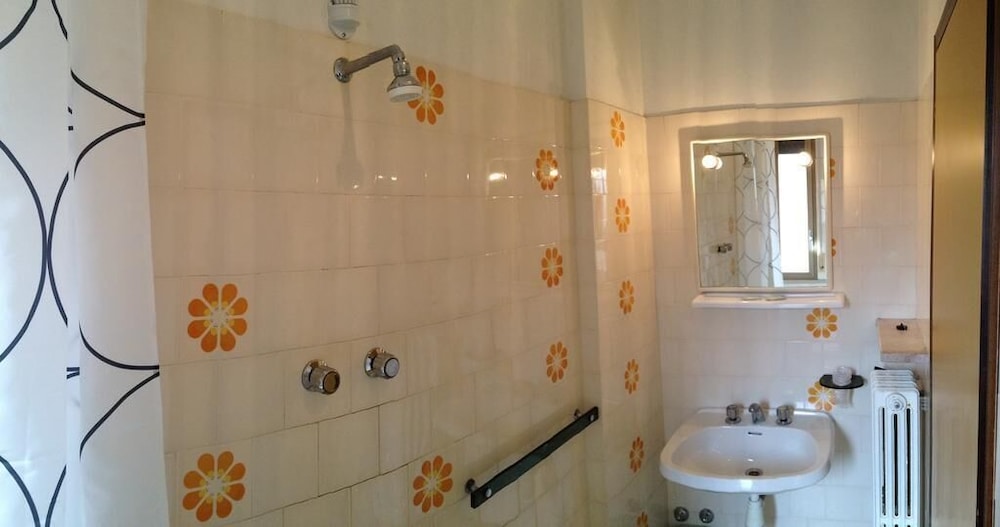Double or Twin Room photo 3