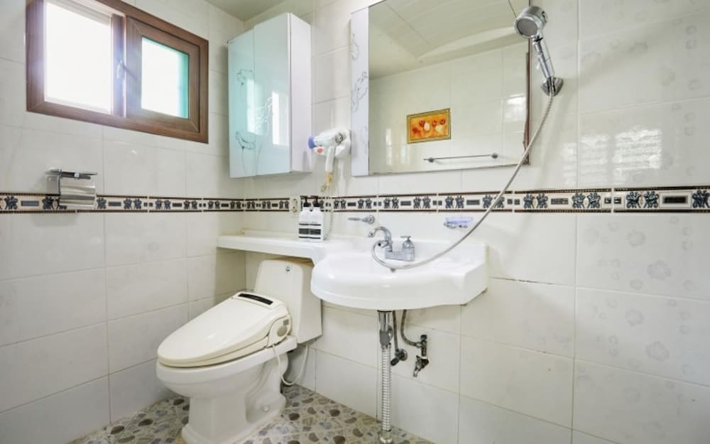 Room (Room 104 small (Ondol)) photo 3