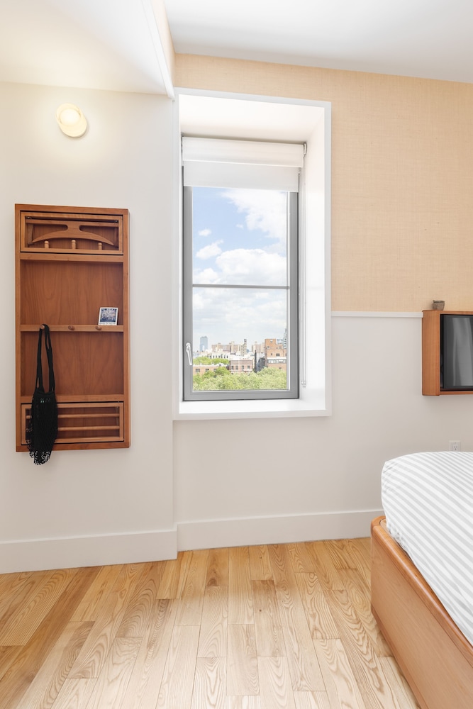 Deluxe Studio Suite photo 2