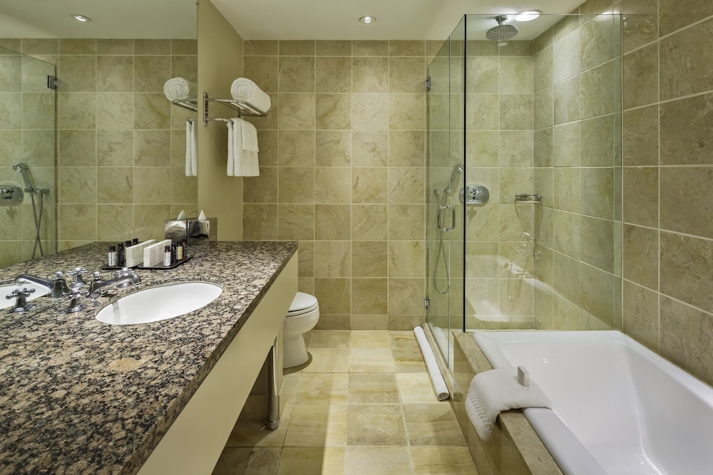 Superior Room, 1 Queen Bed, Balcony - Photo 4